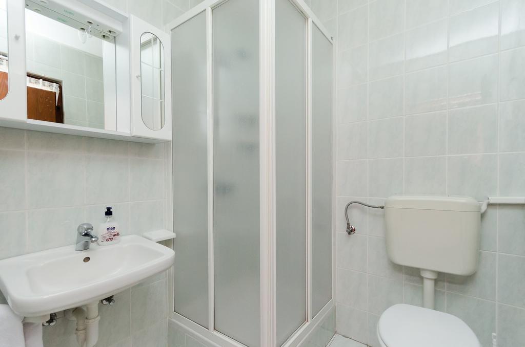 Apartments Dragan โลปาร์ ภายนอก รูปภาพ