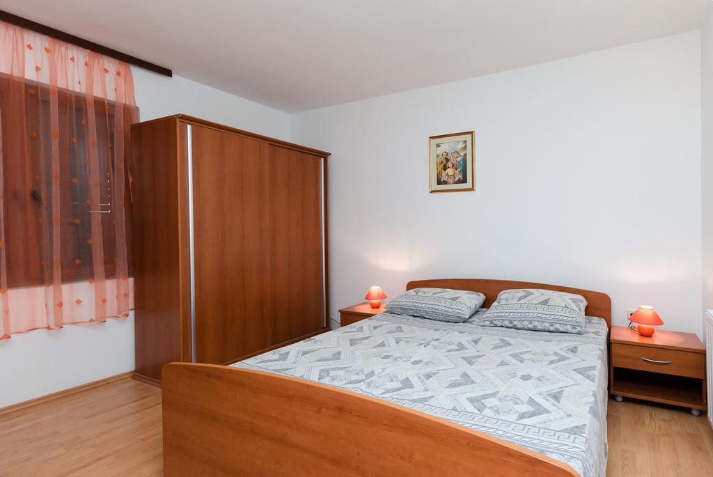 Apartments Dragan โลปาร์ ภายนอก รูปภาพ