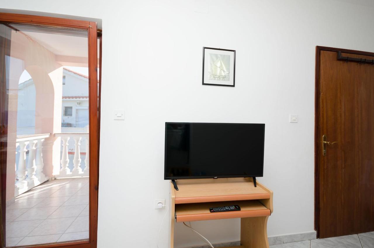 Apartments Dragan โลปาร์ ภายนอก รูปภาพ